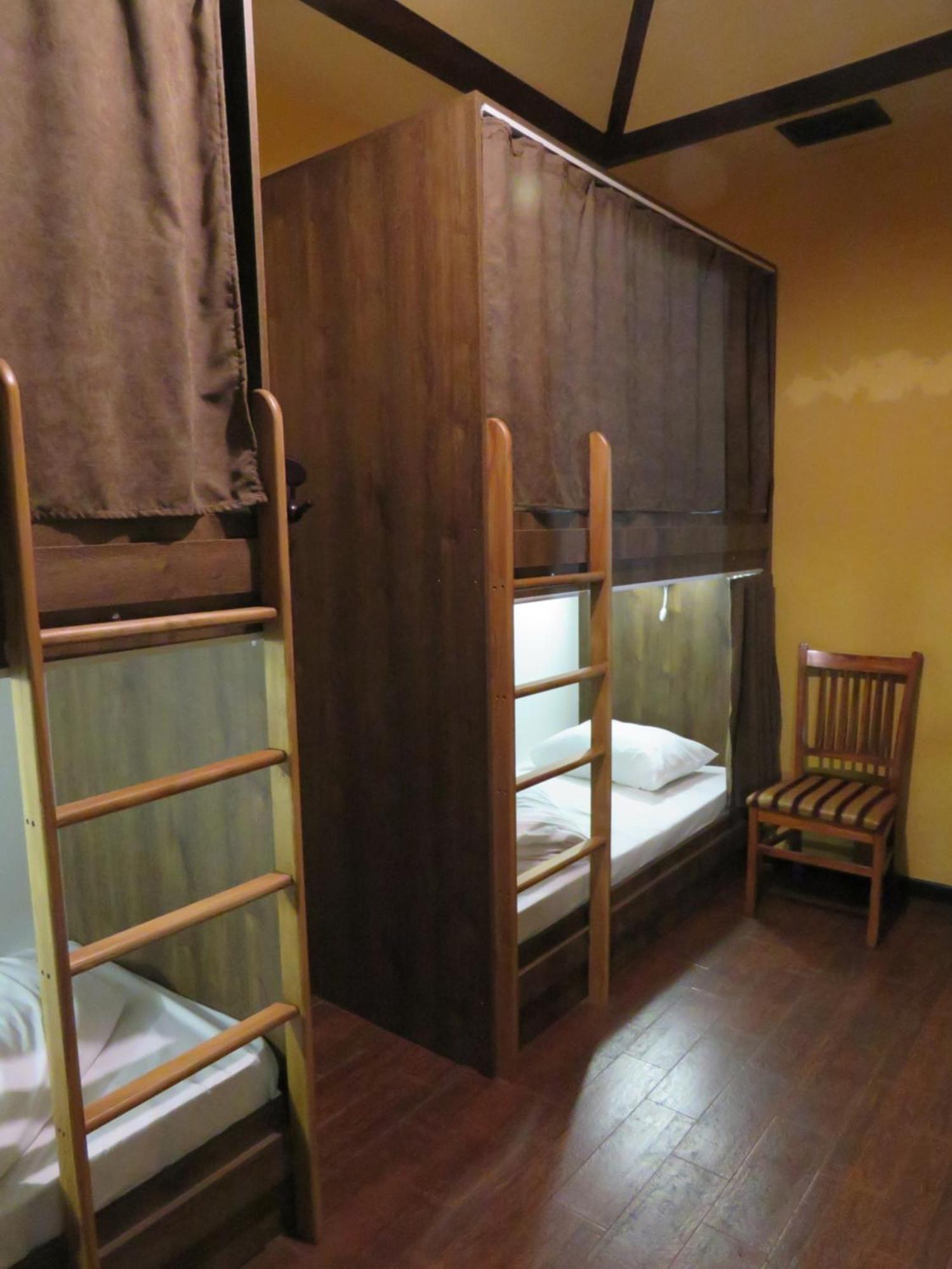 Hostel Jan In The Very Center Jerevan Buitenkant foto